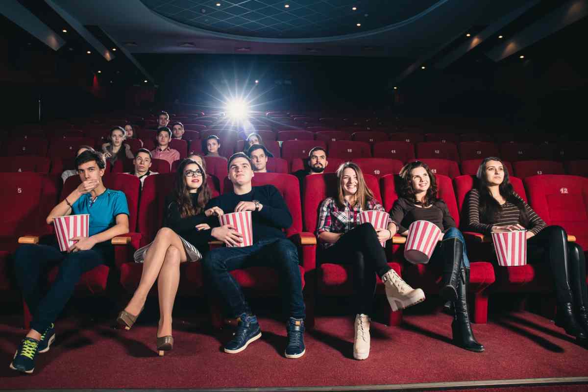 persone al cinema