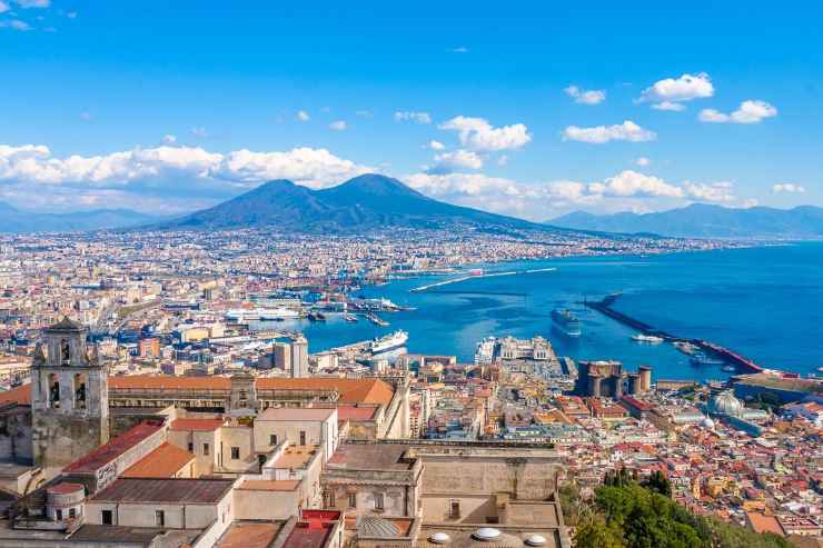 Come abbandonare Napoli velocemente